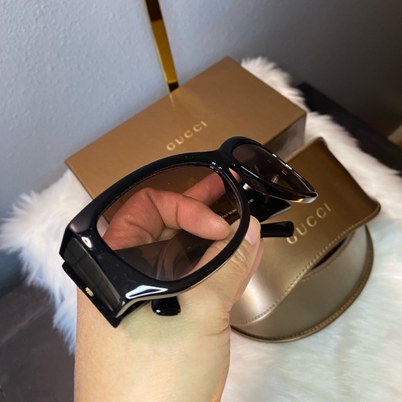 GUCCI Sunglass - Picture 5 of 16